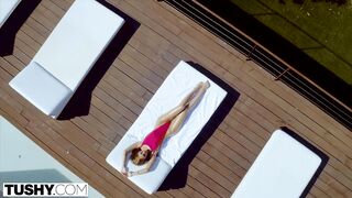 Tiffany Tatum a magyar izgató pornósztár kiscsaj