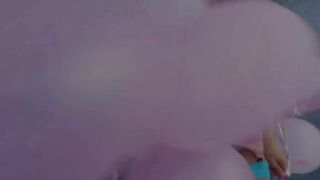 Riley Reid púzójában kettő káró