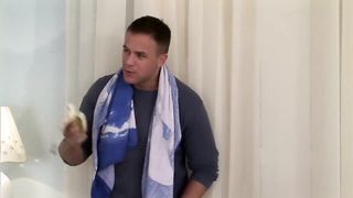 Orosz tini csajszi és a kettő bré