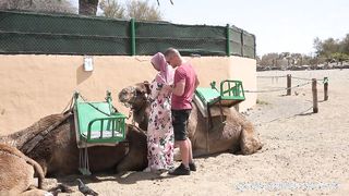 Hatalmas tőgyes arab spiné szexelése