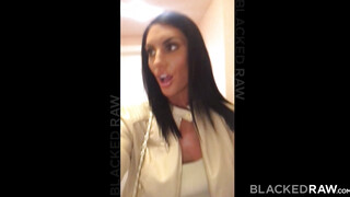 August Ames muffját csoki csávó dugja