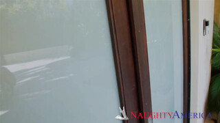 My Friends Hot Moms - Bridgette B cumizza a faszt