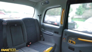 Fake Taxi - Rubi Rico a forró vérű latina kiscsaj