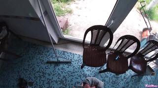 Tetovált orosz tini spiné a medencénél kúrel