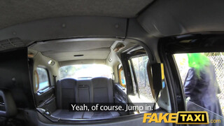 Fake Taxi zöld hajú lány seggluka kúrható