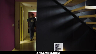 Canela Skin popókája rendesen megkúrelva - Anal mom