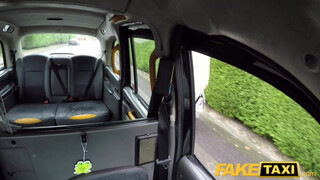 Fake Taxi - Óriás keblű milf meghágva