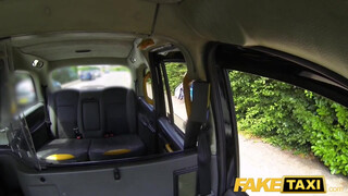 Fake Taxi - Brooke Jameson popsiba rakva