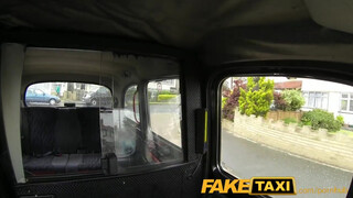 FakeTaxi - egy bombázó irodista spiné