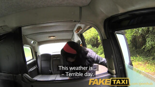 FakeTaxi - kolumbiai spiné popóba tolva