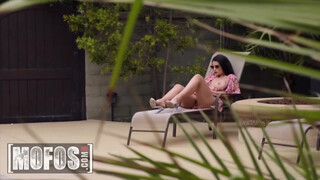 MOFOS - LaSirena69 a hatalmas keblű brazil bige