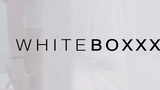WhiteBoxxx - Silvia Dellai és Erika csaja hármasban