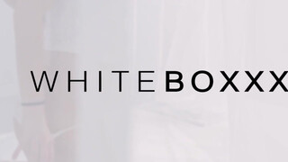 WhiteBoxxx - A szeretője előtt csinálja a picsa