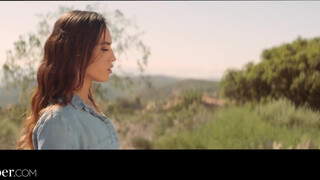 Deeper - raszta hajú stoppos bige