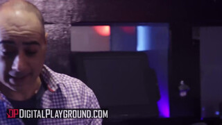 Digital Playground - Aidra Fox durván megdugva