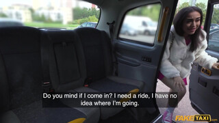 Fake Taxi - Vékony méretes csöcsű spanyol lány