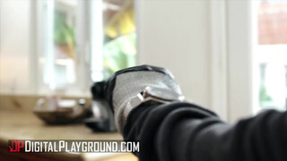 Digital Playground - Alina Lopez kinyalva és megdugva