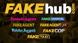 Public Agent - Néger hajú kicsike kannás tini lány