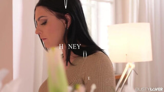Honey Demon az igazán fullos mami