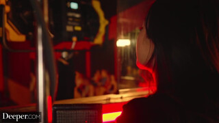 Deeper - Lulu és Kimmy csoki krapekkal dugnak