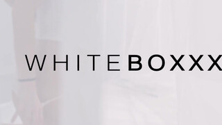 WHITEBOXXX - Katy Rose lovagol a srácon