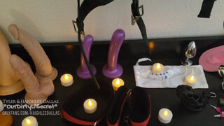 ourdirtylilsecret - Fiatal bige dildót kefél a pasija segglyukába