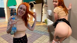 Felcsíptem egy bigét és megbasztam egy nyilvános wc-ben!