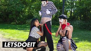 Sexy Street Mimes bemutatja: Dögös hármas hatalmas mellekkel és nagy farkakkal a LetsDoeIt csatornán